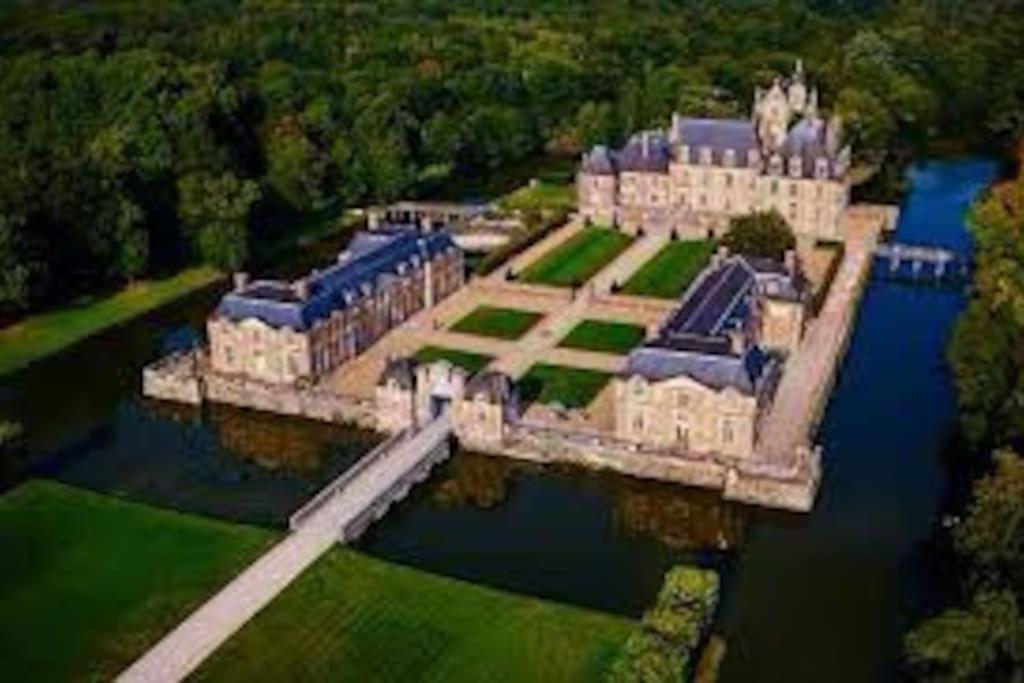 Maison Au Milieu Des Bois Et Des Animaux Jouy-le-Potier Exteriör bild